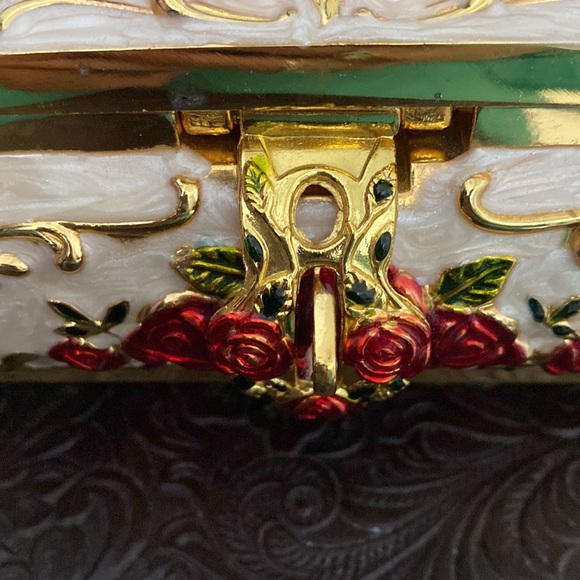 Beautiful Jewelry Box! - Picture 3 of 3